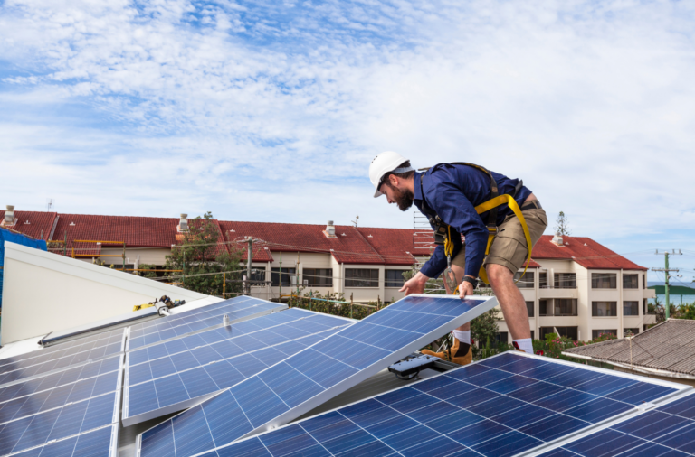 Why Commercial Buildings Should Consider Going Solar